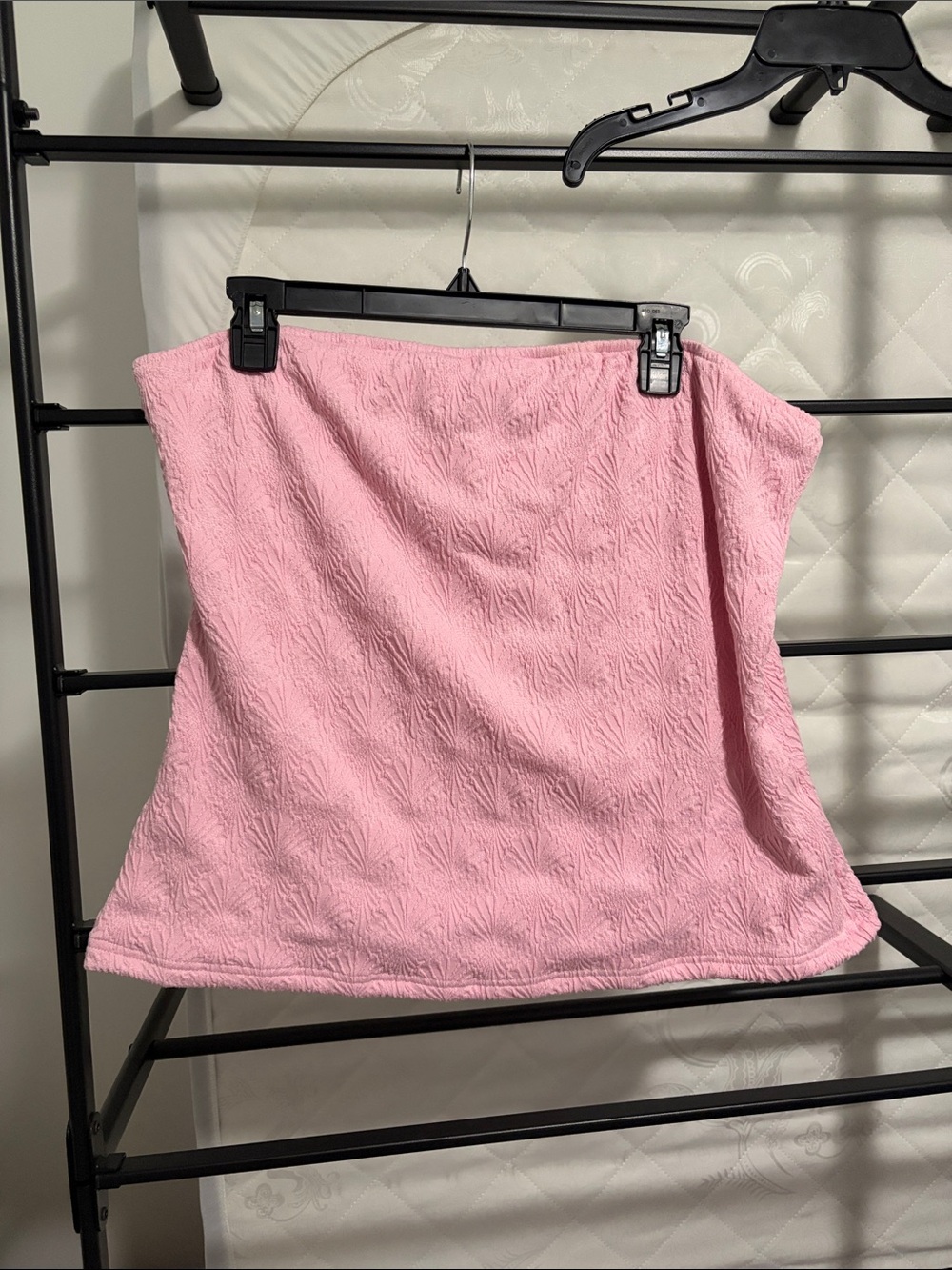 Textured Strapless Top in Soft Pink
